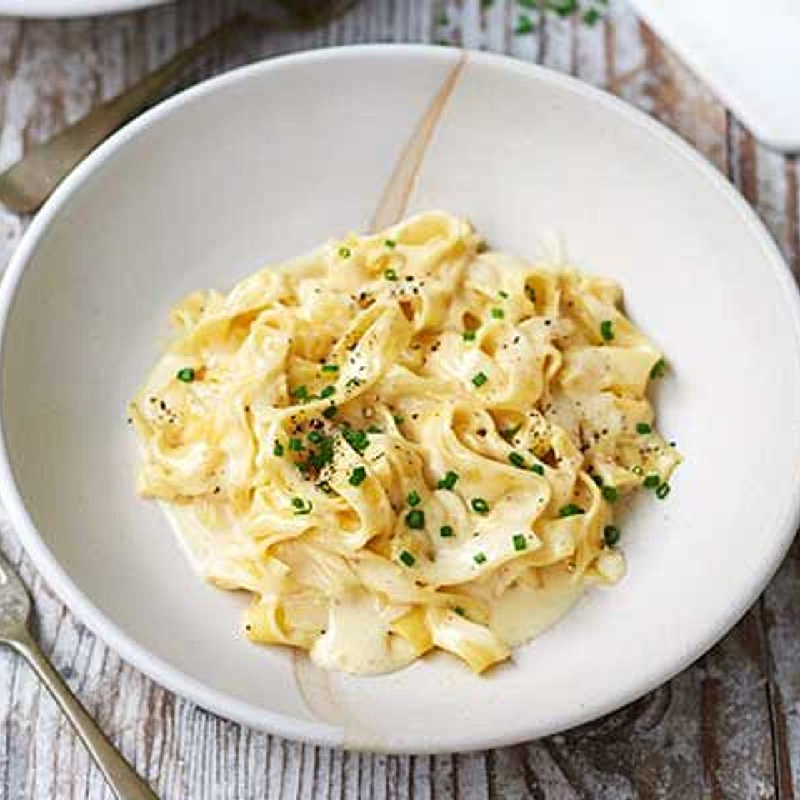 Fettuccine alfredo