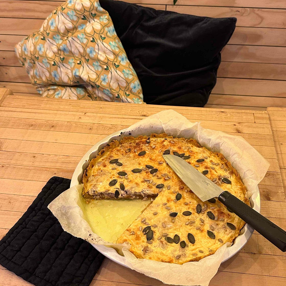 Quiche oignon thon fromage 