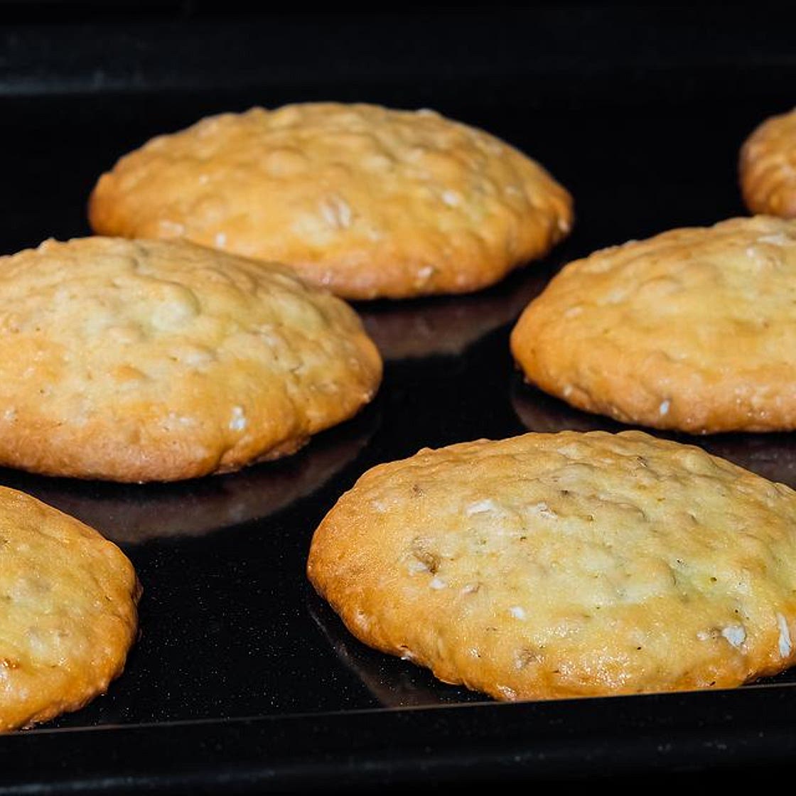 The Best Lemon Oatmeal Cookies Recipe for Refreshing Summer Snacking