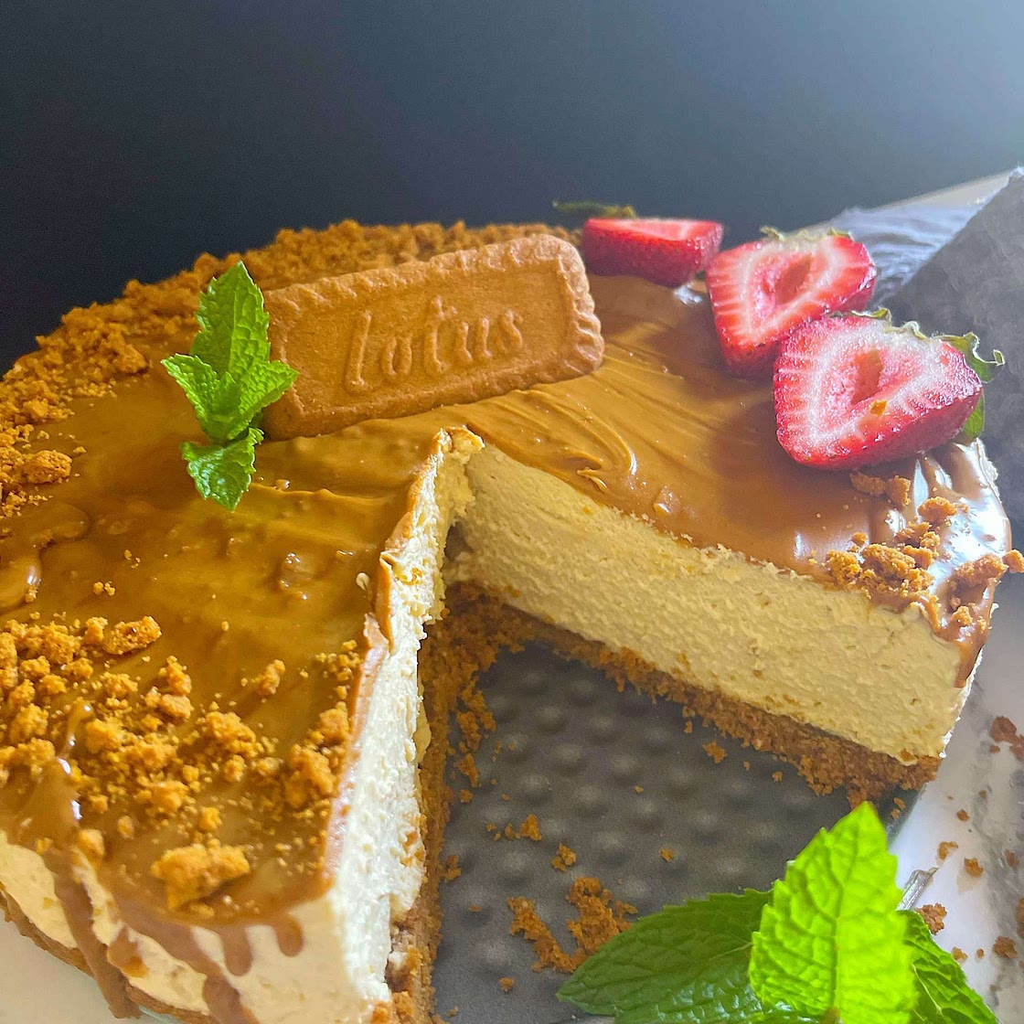 The Best No-Bake Biscoff Cheesecake