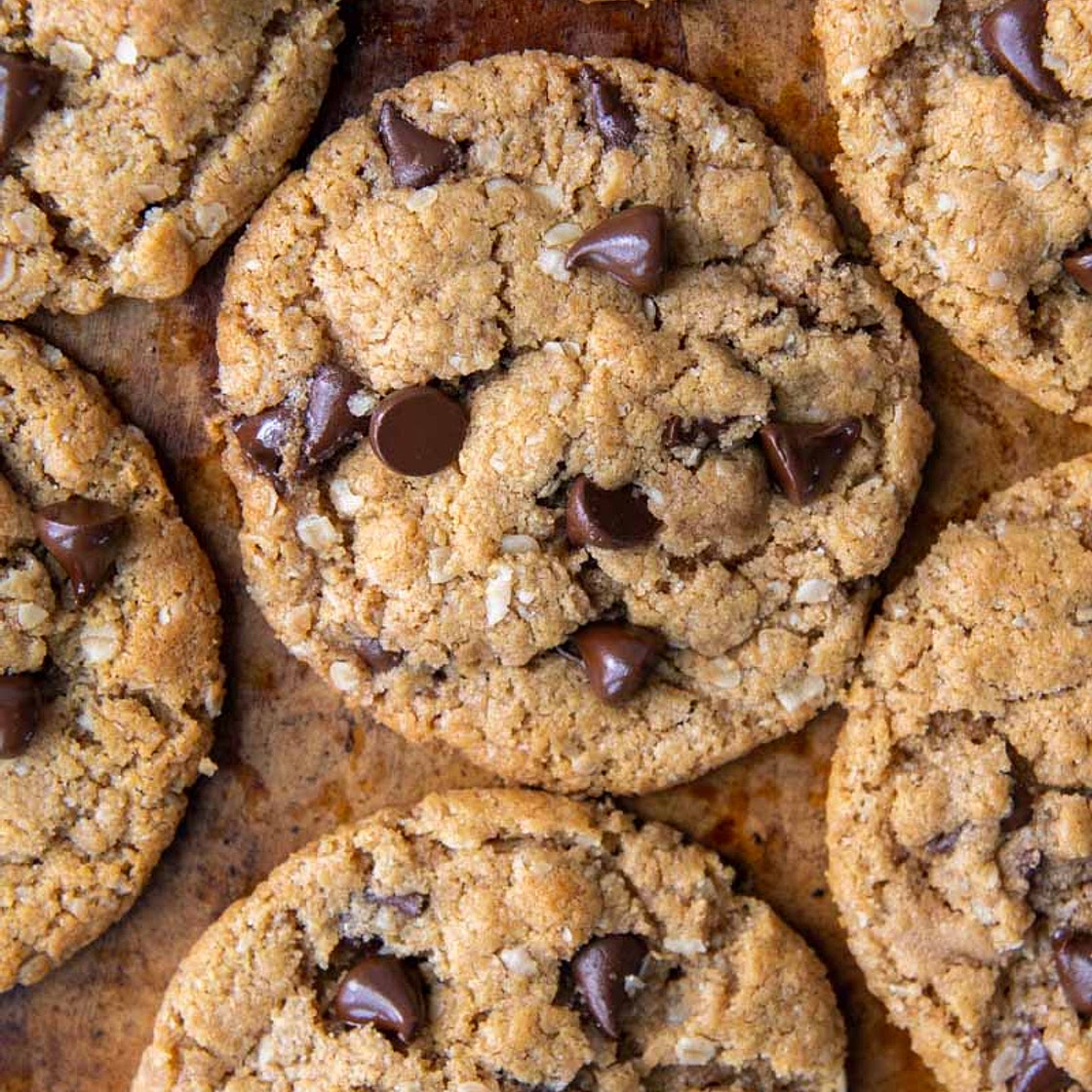 25-Minute Flourless Chocolate Chip Cookies