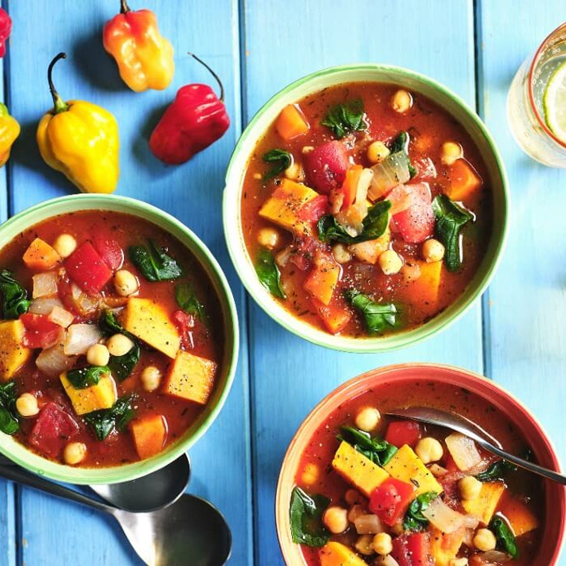 Spinach, sweet potato and chickpea soup