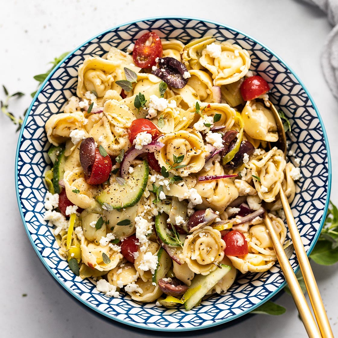 15-Minute Greek Tortellini Pasta Salad