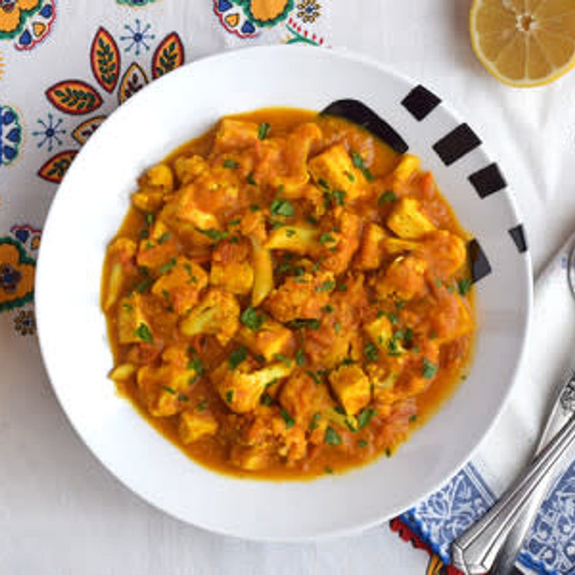 Tofu con coliflor al curry