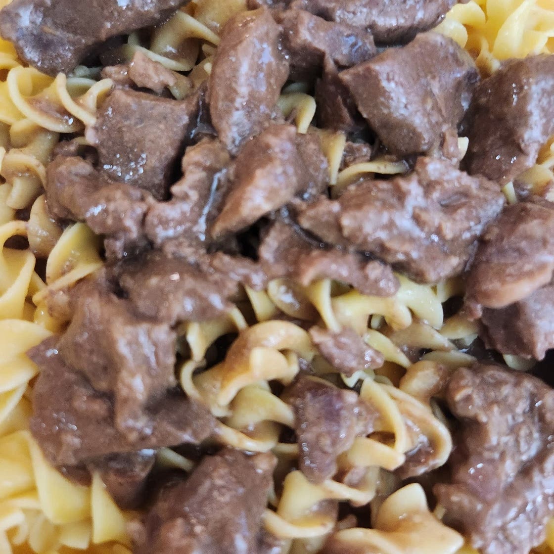 Slow Cooker Beef and Noodles