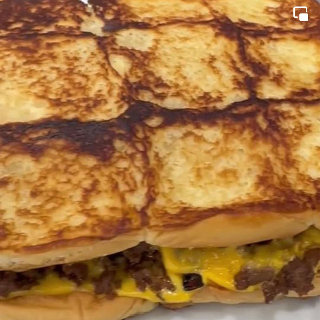 Grilled Cheese Cheeseburger Sliders 