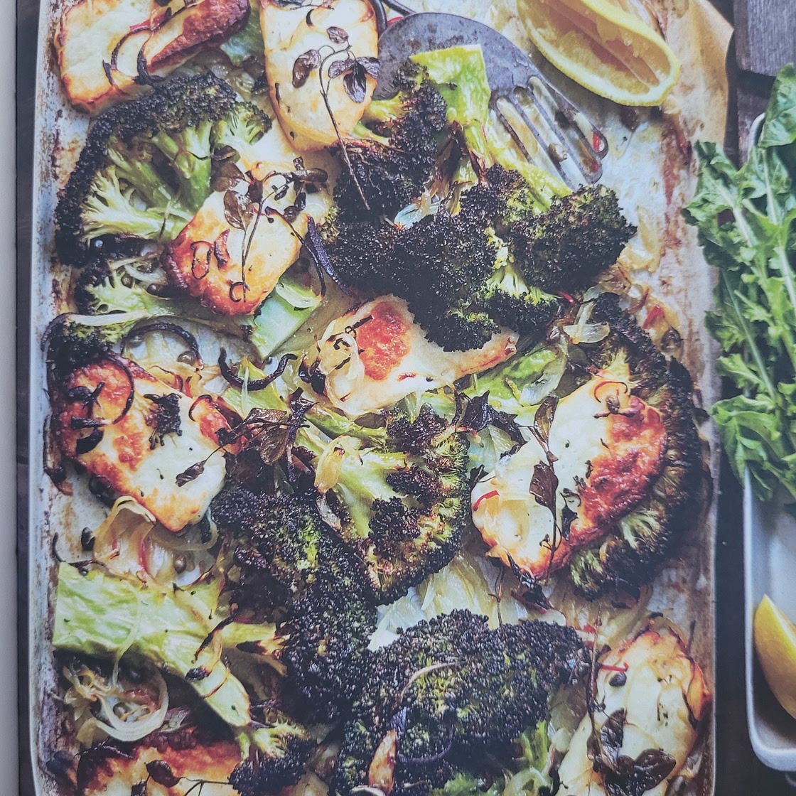 Gerösteter brokkoli und halloumi