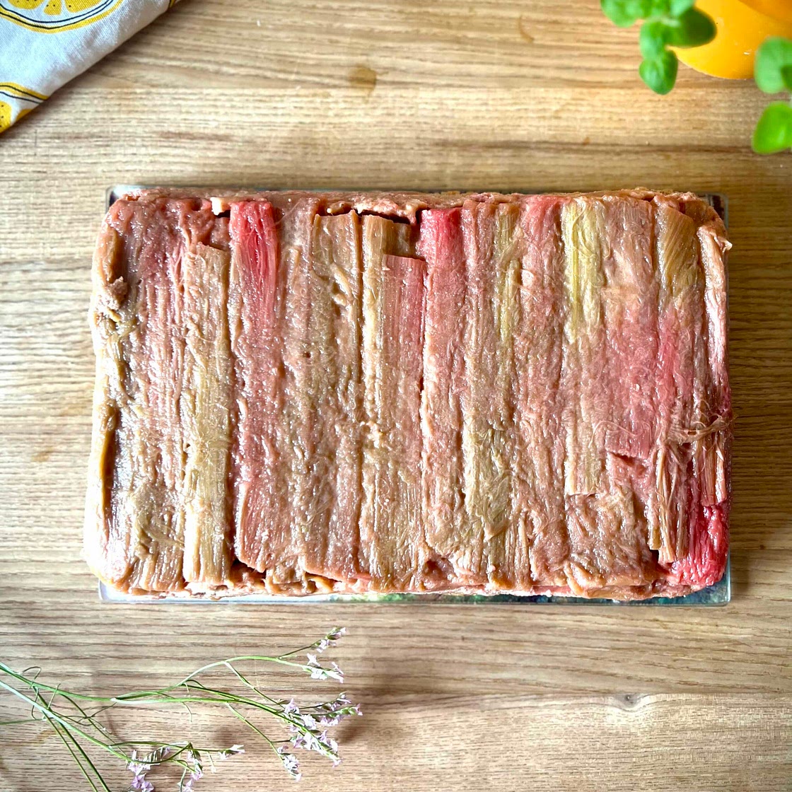 Tarte taten with rhubarb
