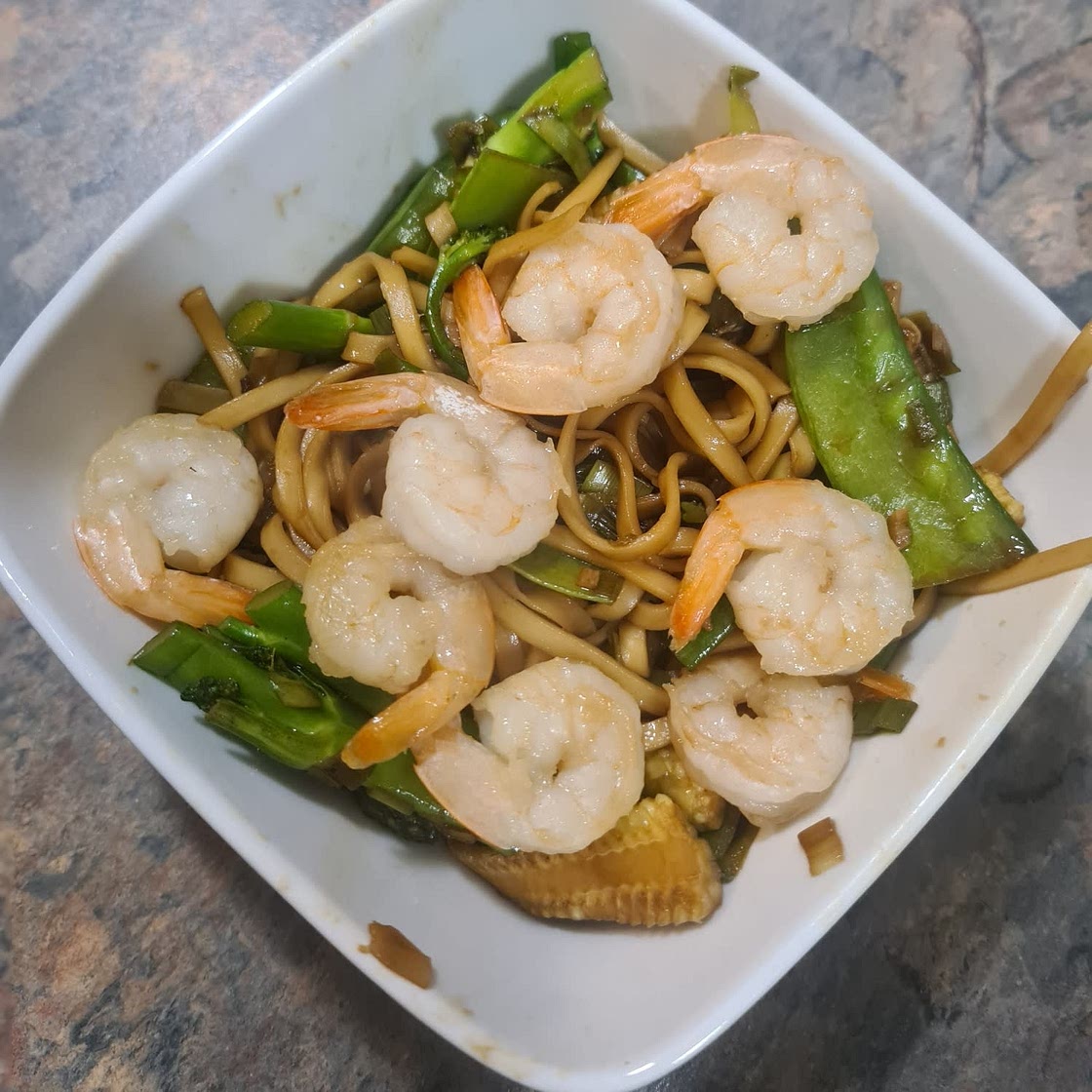 PRAWN AND NOODLE STIR-FRY