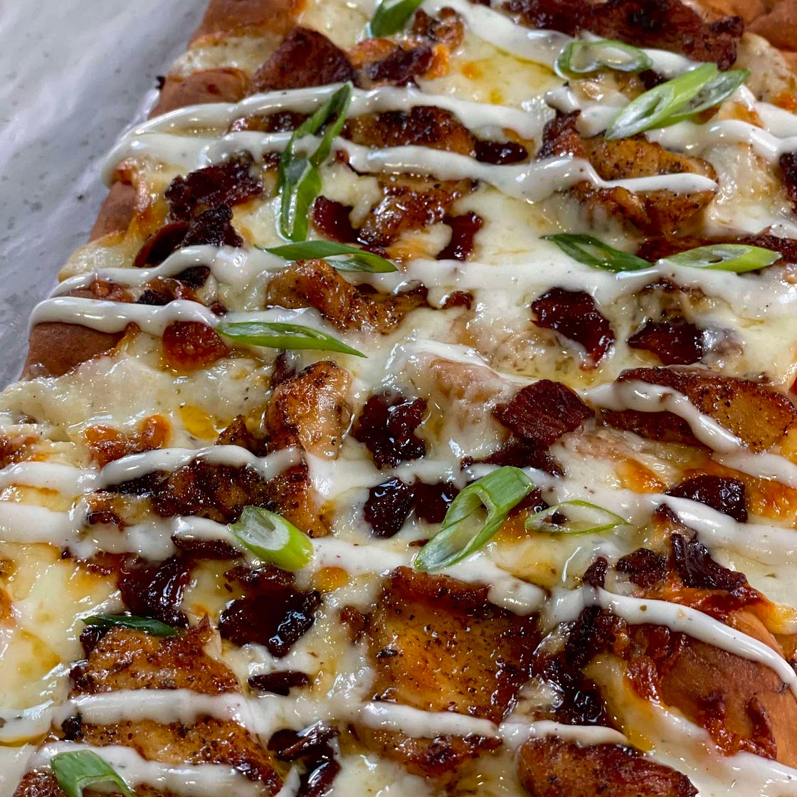 Chicken Bacon Ranch Flatbread Pizza