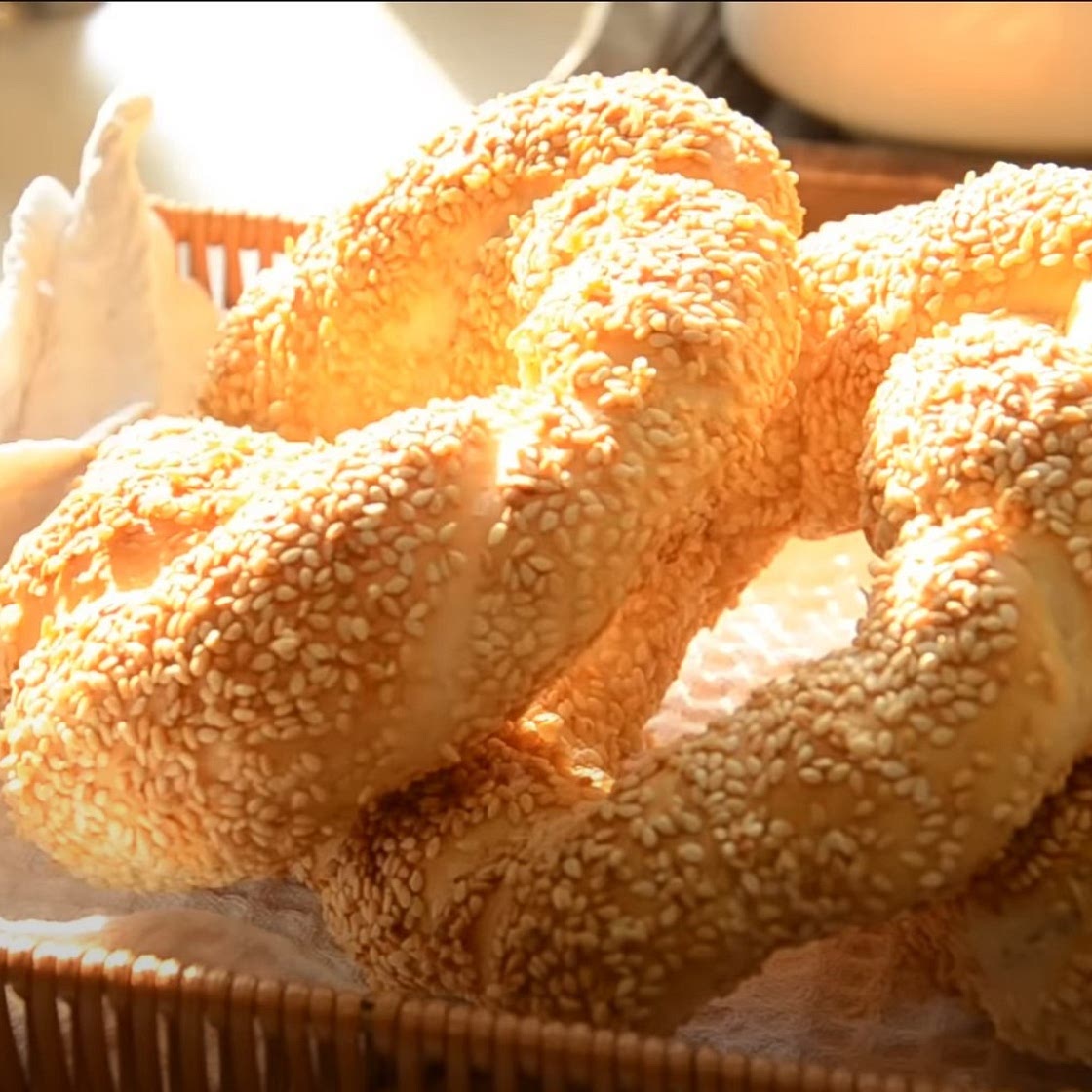 Simit (Turkish Bagels)