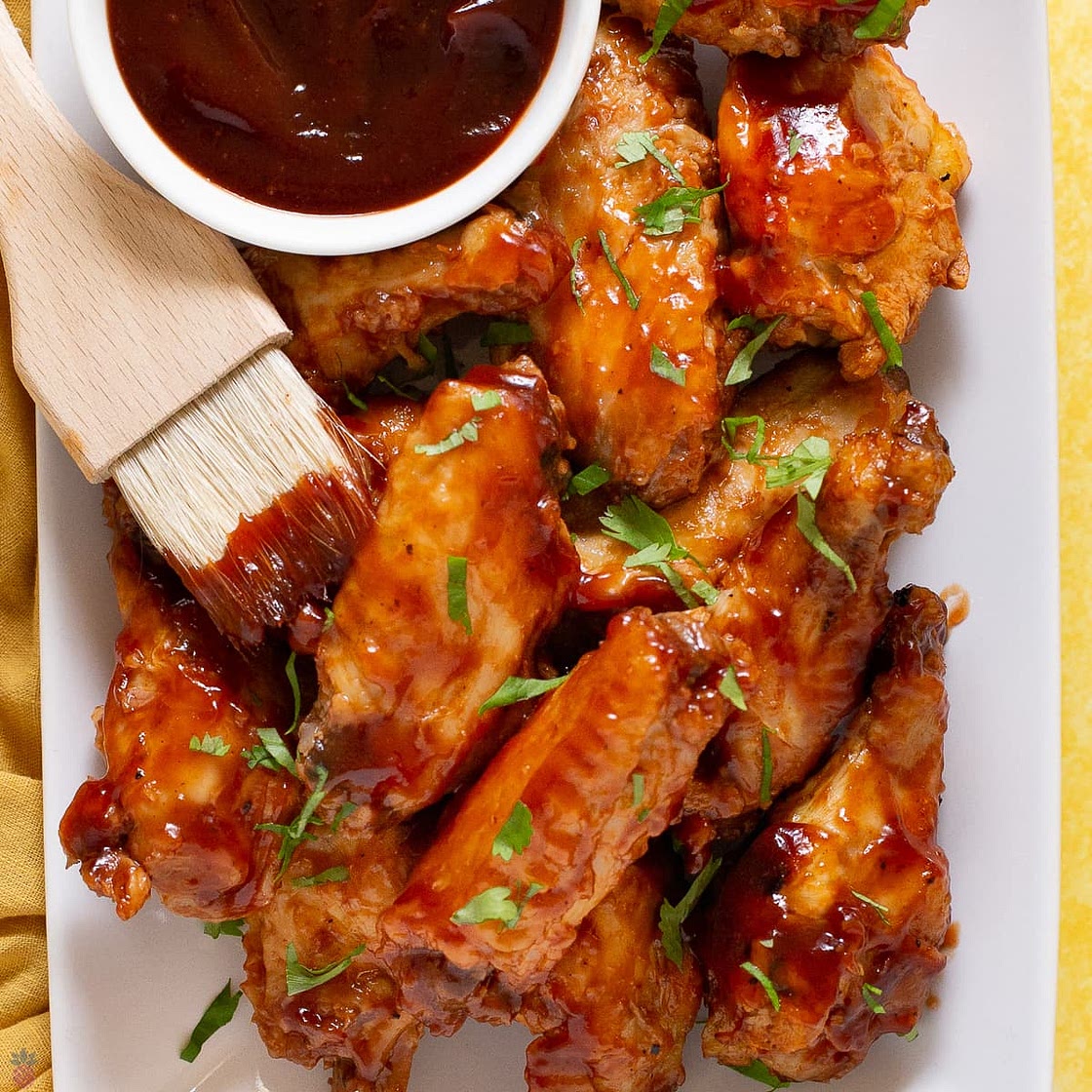 Easy 3 Ingredient Crockpot BBQ Chicken Wings Recipe