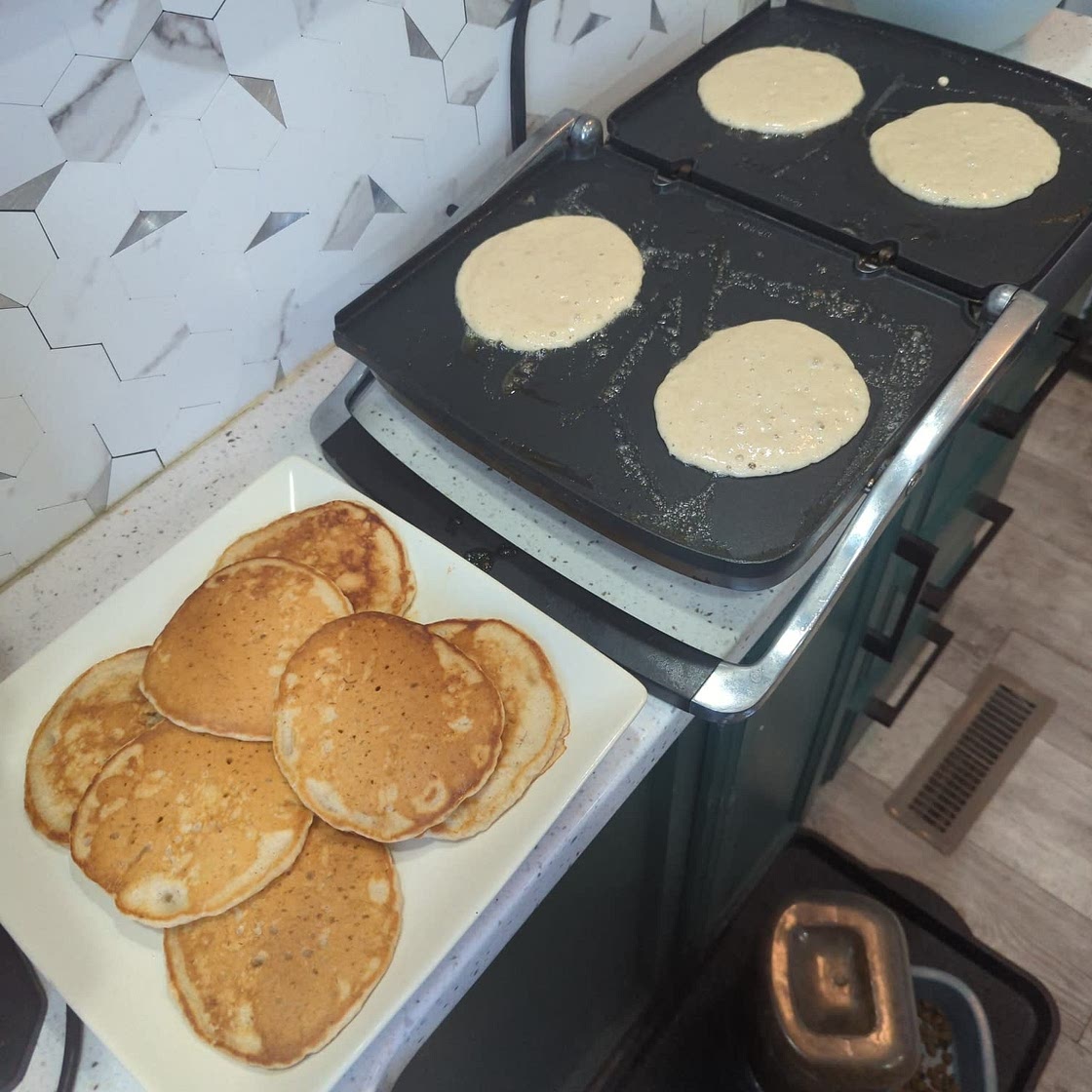 How to Make Banana Pancakes out of Pancake Mix