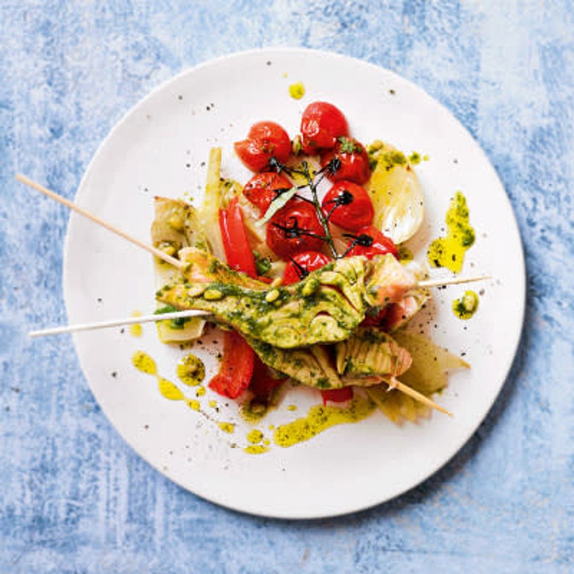 Pesto salmon with garlic fennel