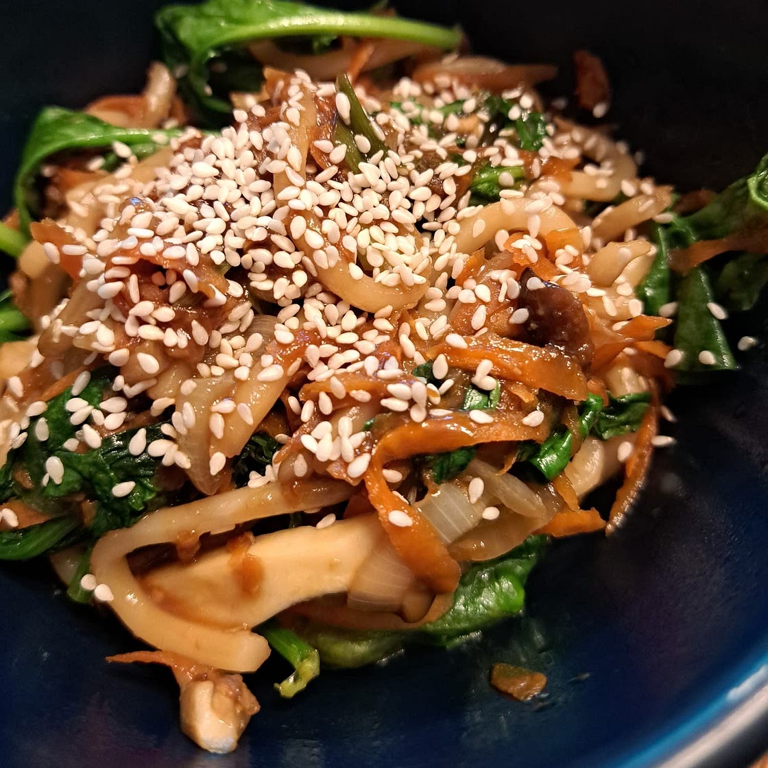 15 Minute Spicy Udon Stir Fry