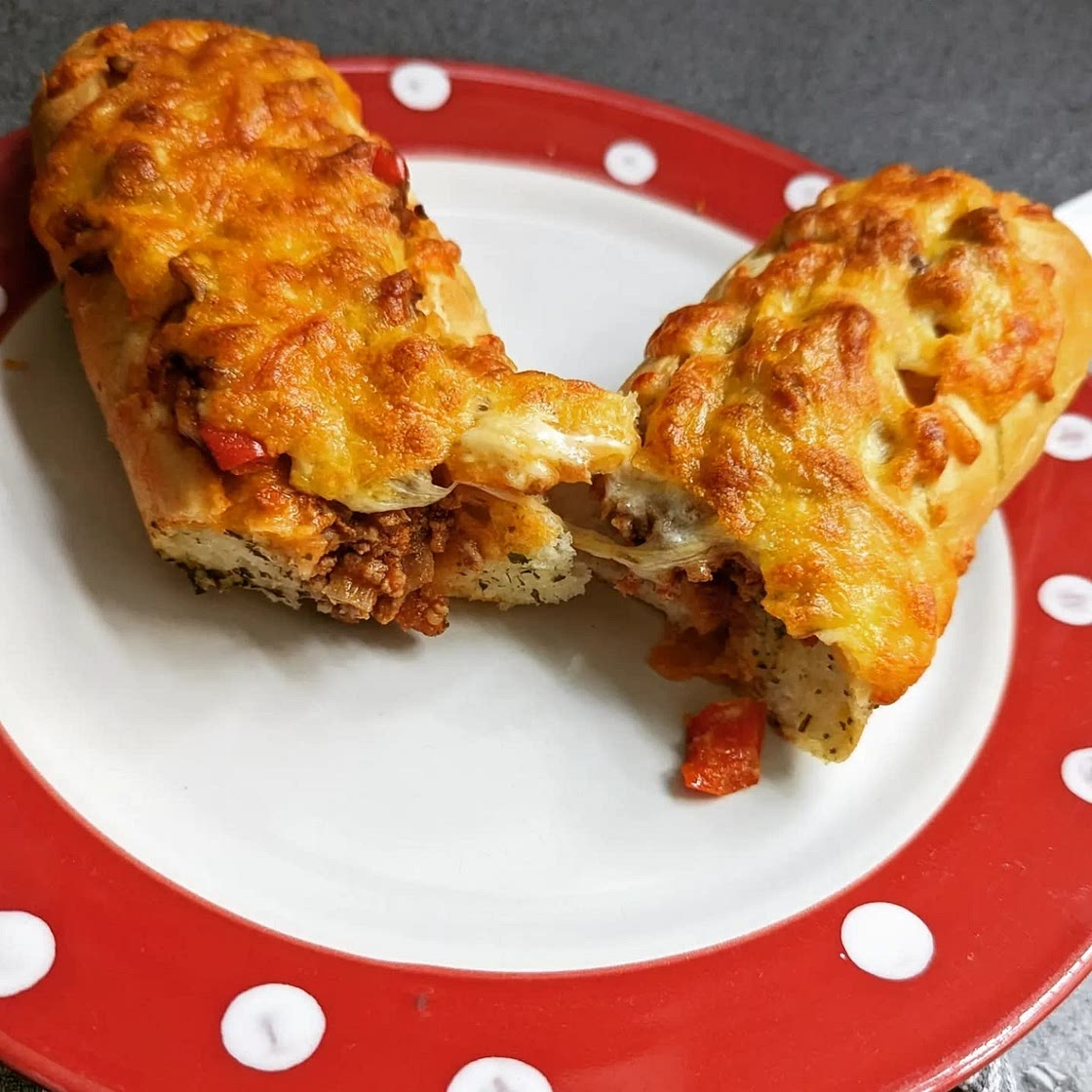 Spaghetti Stuffed Garlic Bread