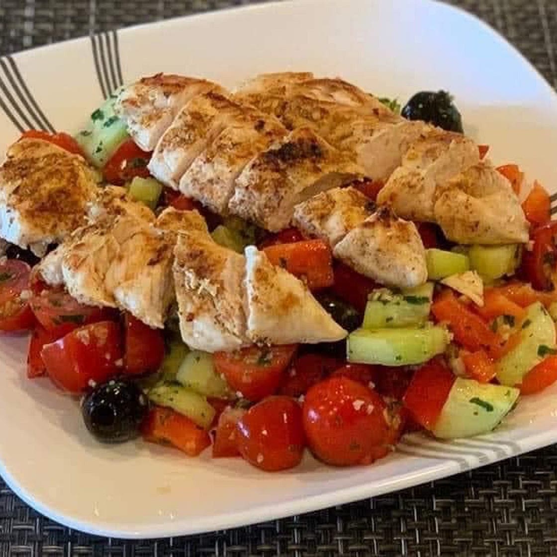 GREEK LEMON CHICKEN SALAD
