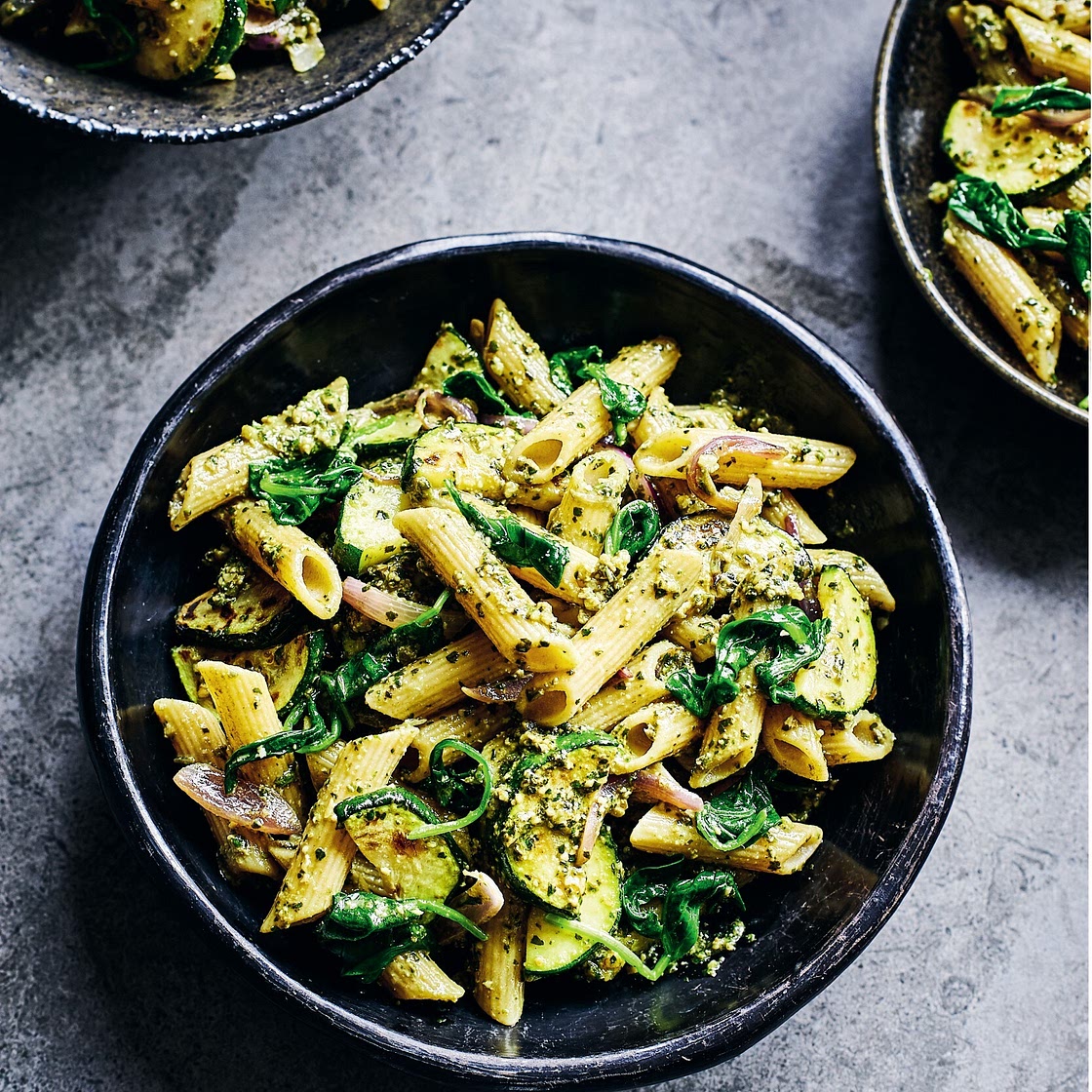 Penne with courgettes, spinach and walnut pesto recipe