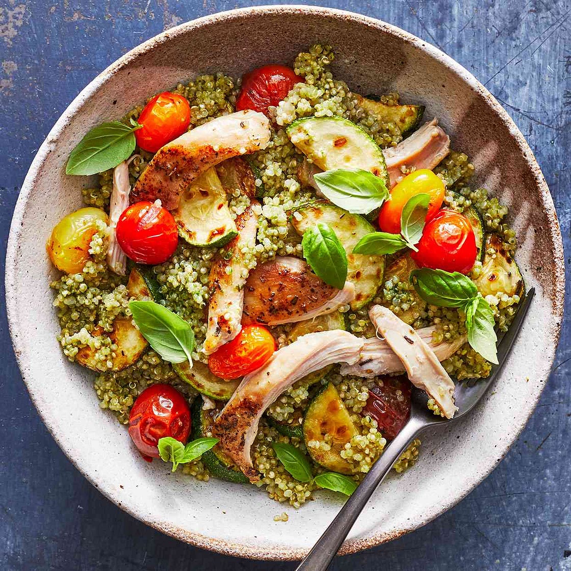 Chicken pesto quinoa bowl
