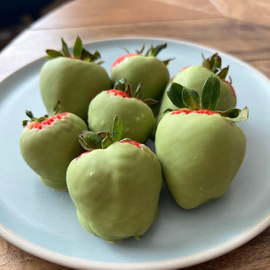 matcha white chocolate covered strawberries