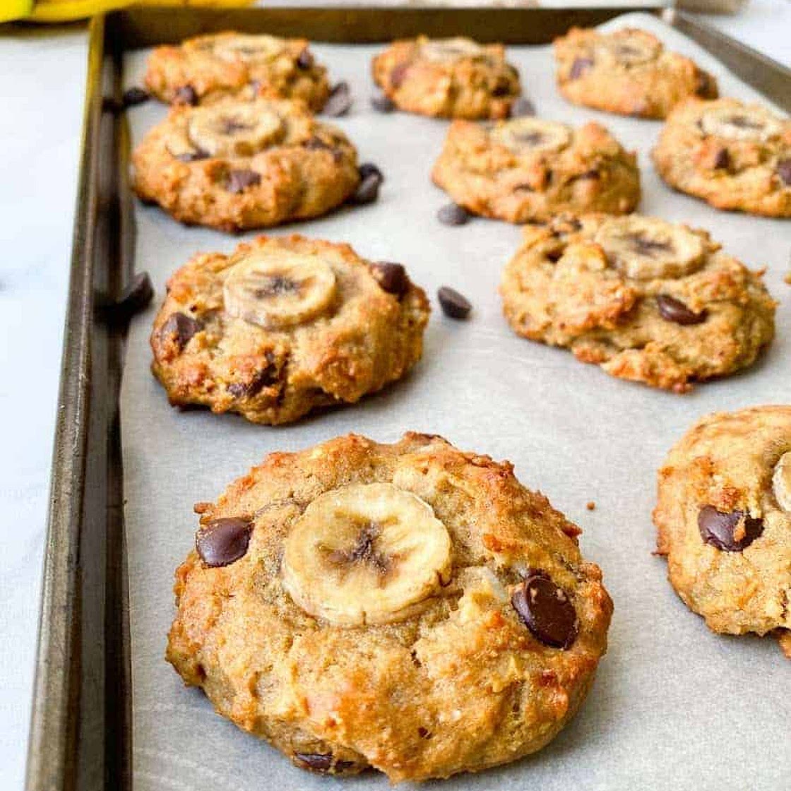 Galletas veganas de plátano y chocolate