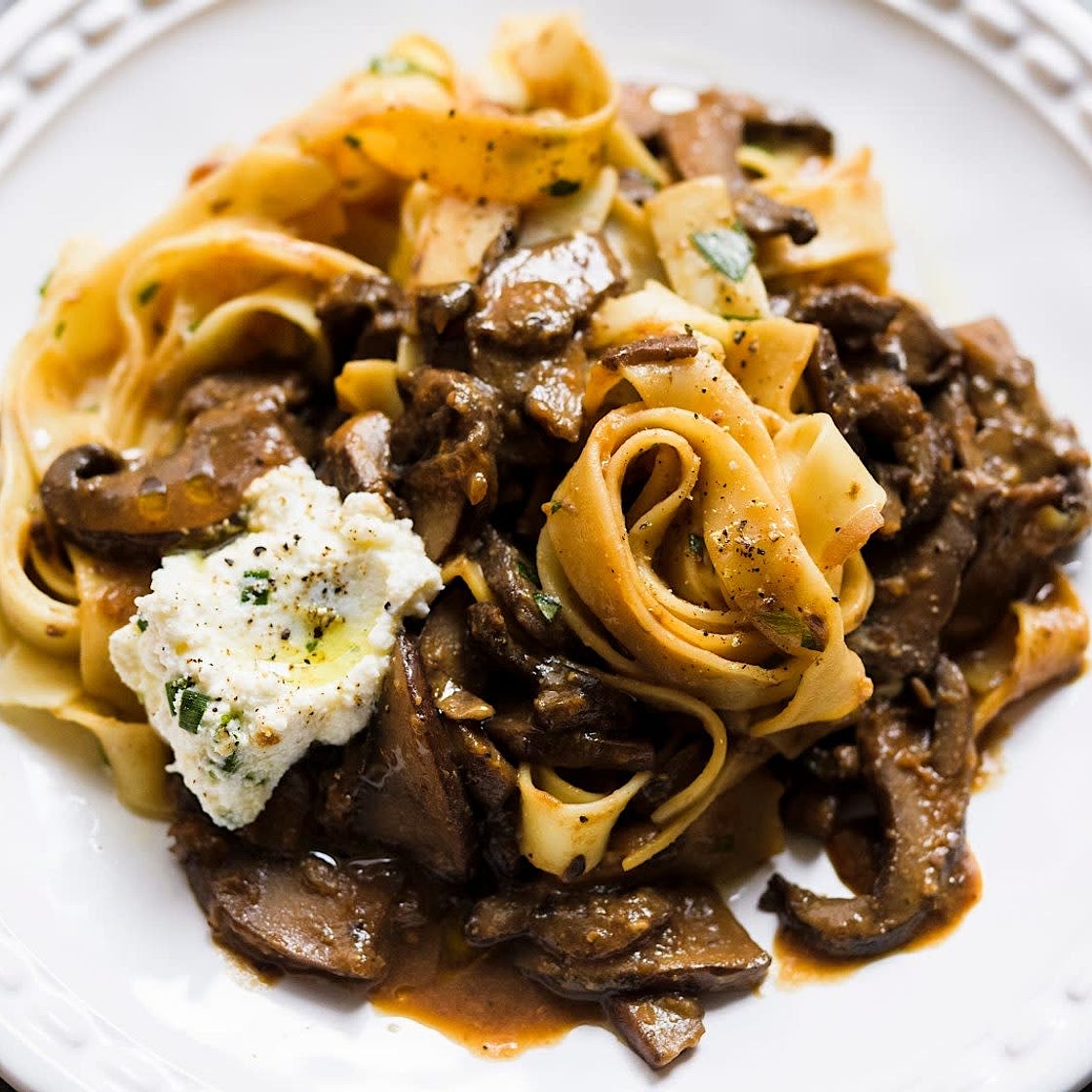 Pasta w/ Portobellos & Ricotta