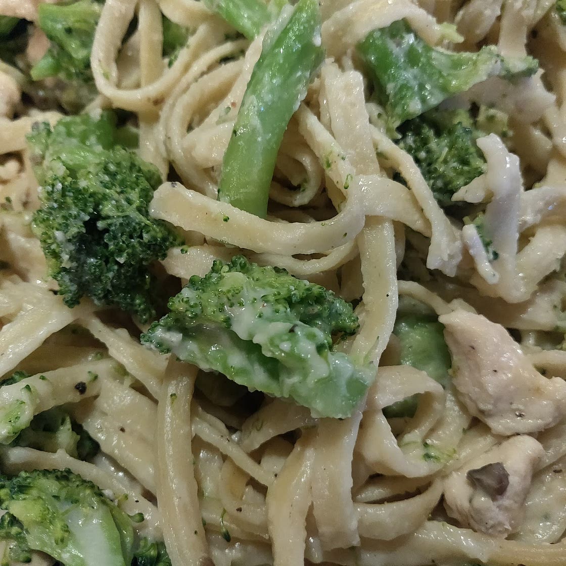 Chicken and broccoli alfredo