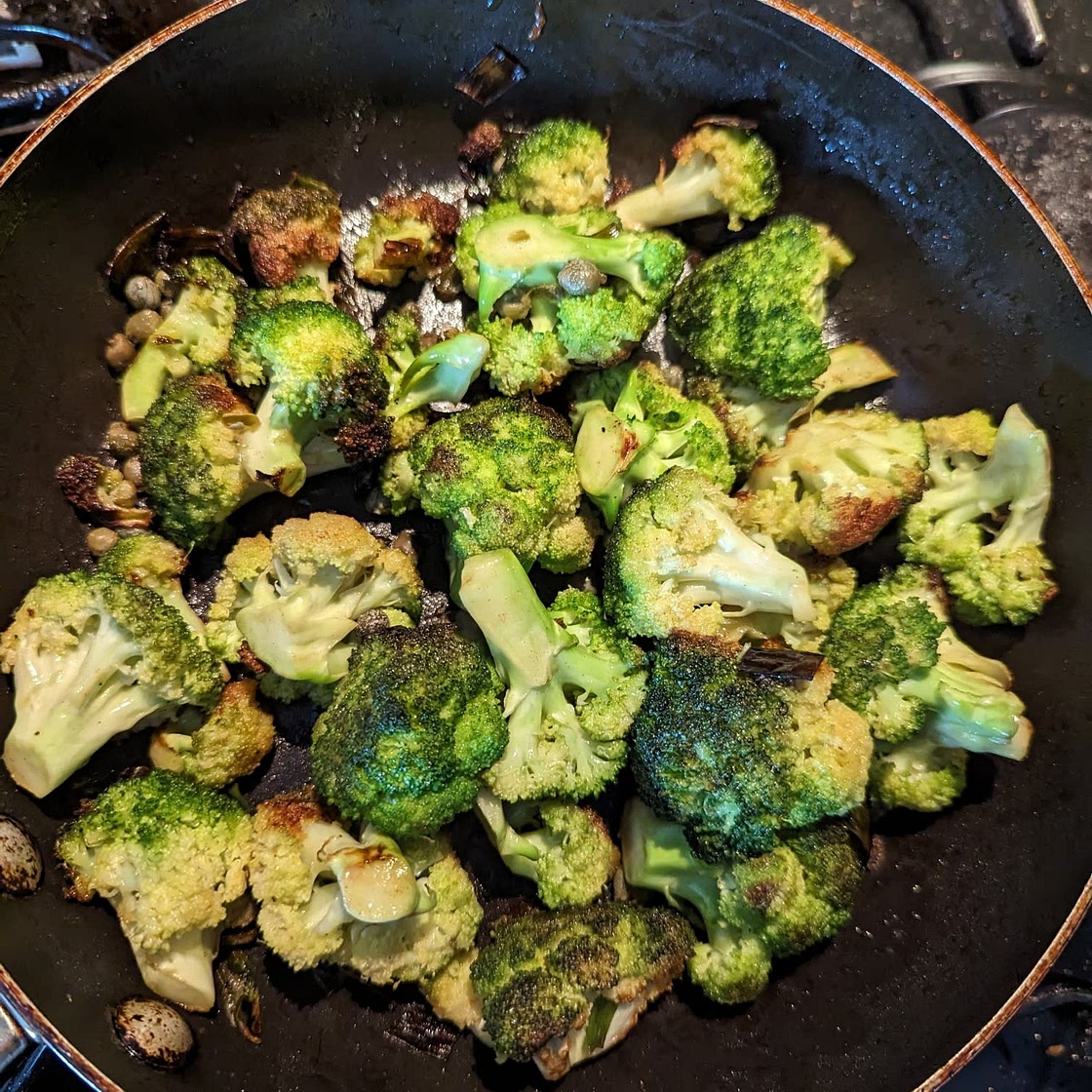 Butter-fried broccoli