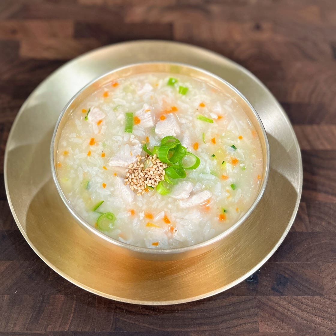 담백하고 맛있는 닭야채죽