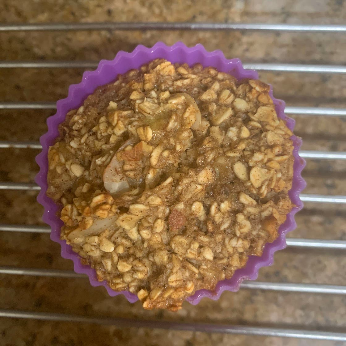 Baked Banana-Nut Oatmeal Cups