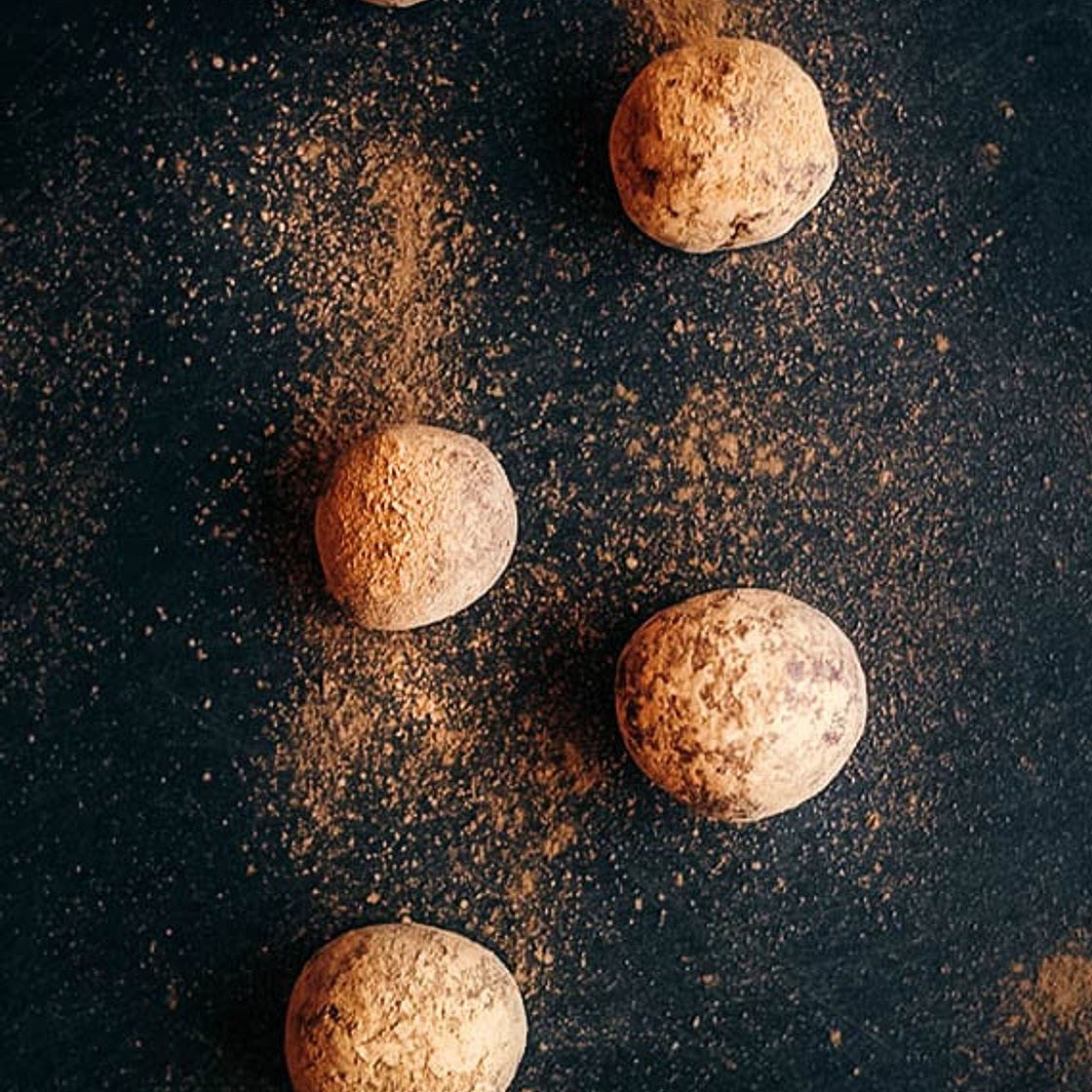 Chocolate Date Balls