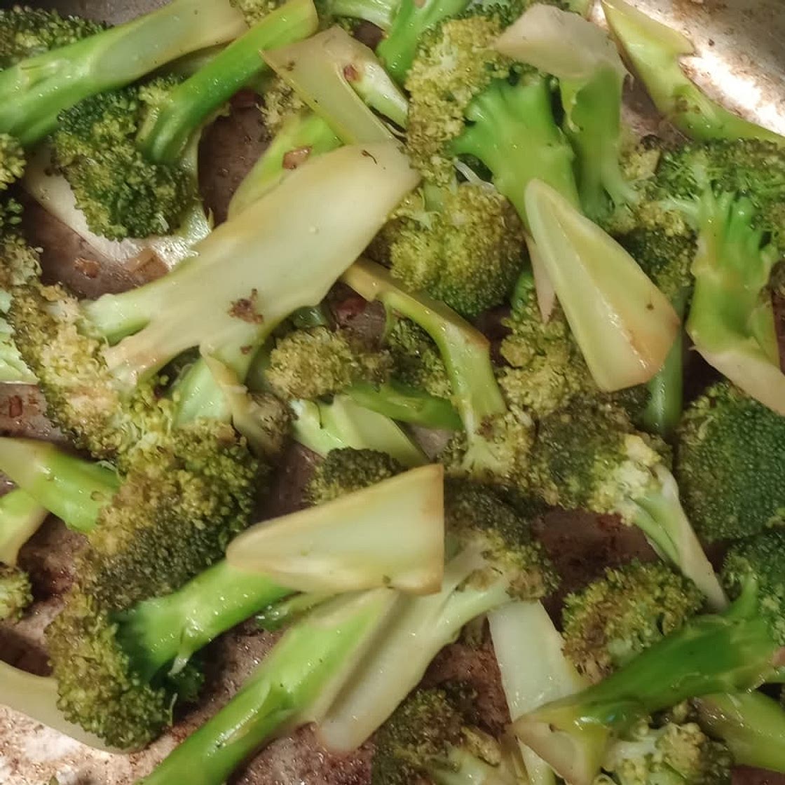 Sauteed Broccoli with Garlic