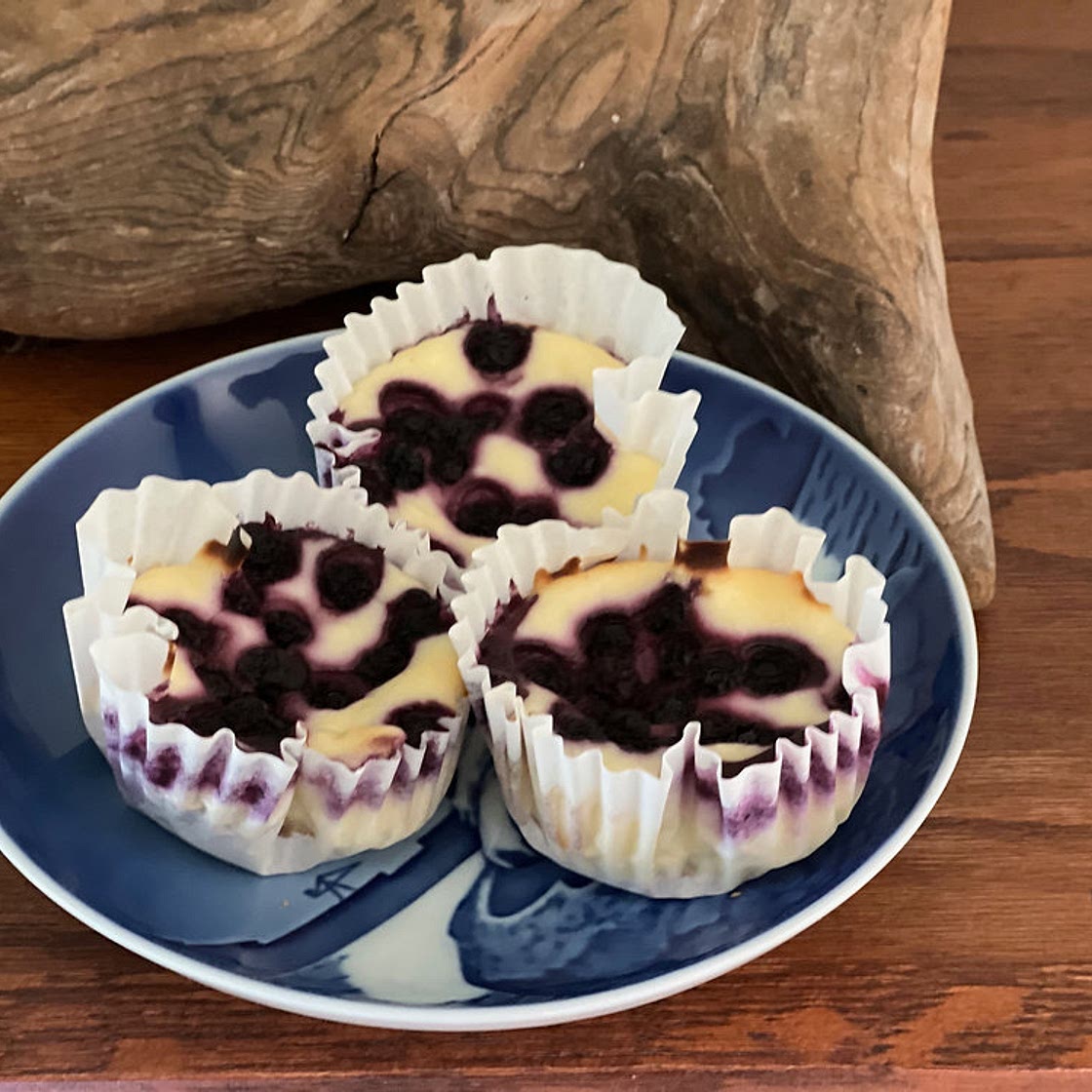 Wild Blueberry and Lemon Crustless Cheesecake