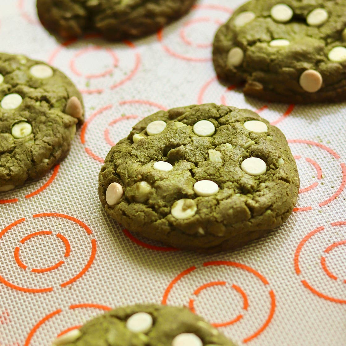 Matcha Macadamia Nut Cookies