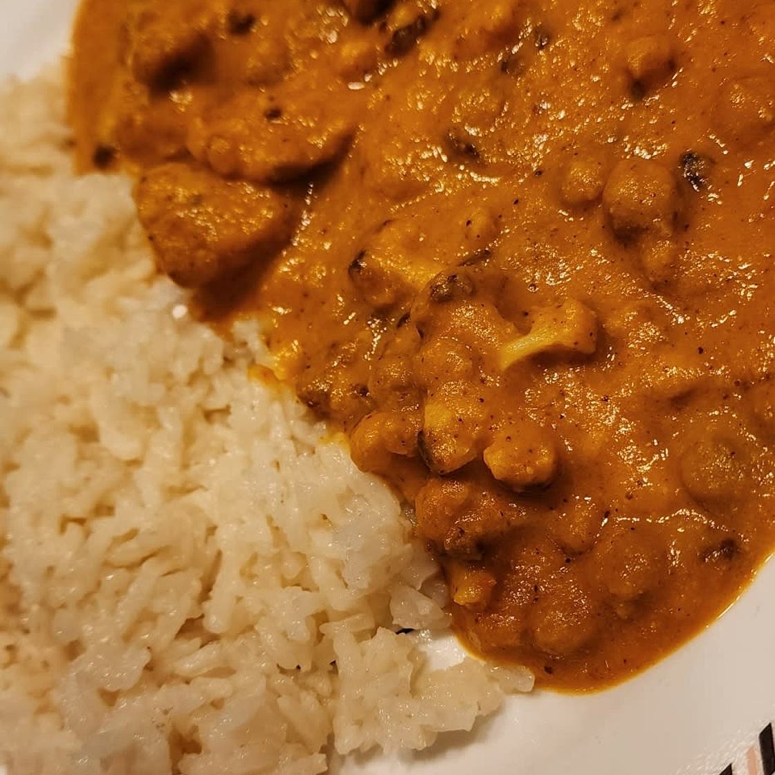 Spice-Roasted Cauliflower in Coconut Tomato Sauce with Lentils