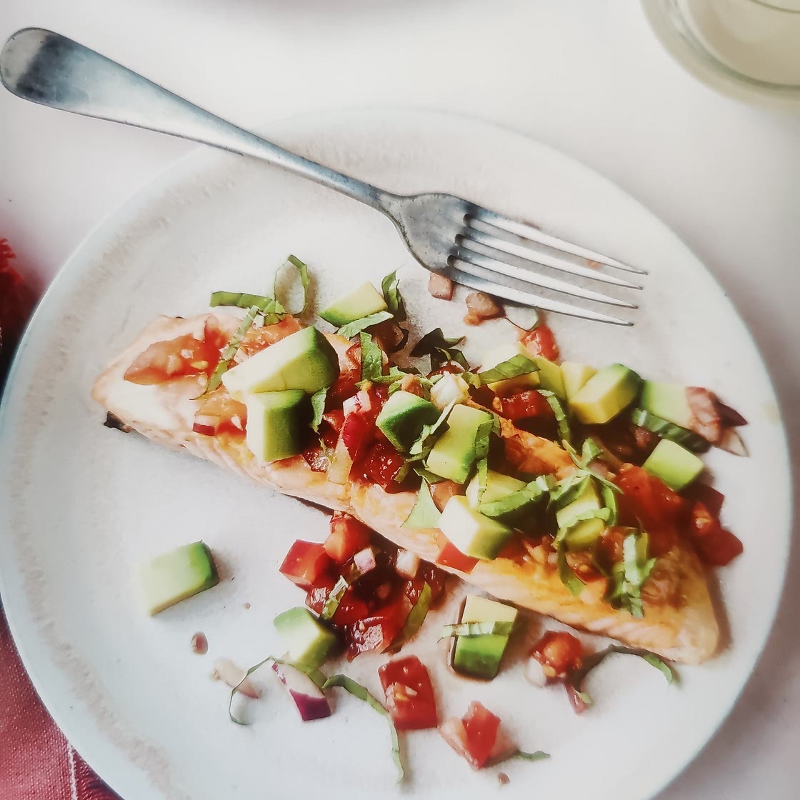 Wild salmon with avocado-basil salad