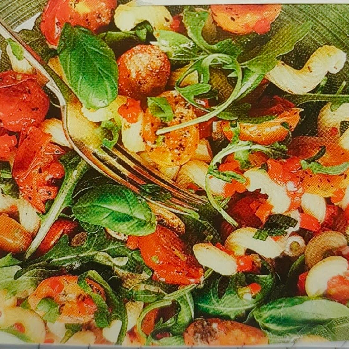 Italian Roasted Tomato and Red Pepper Pasta Salad