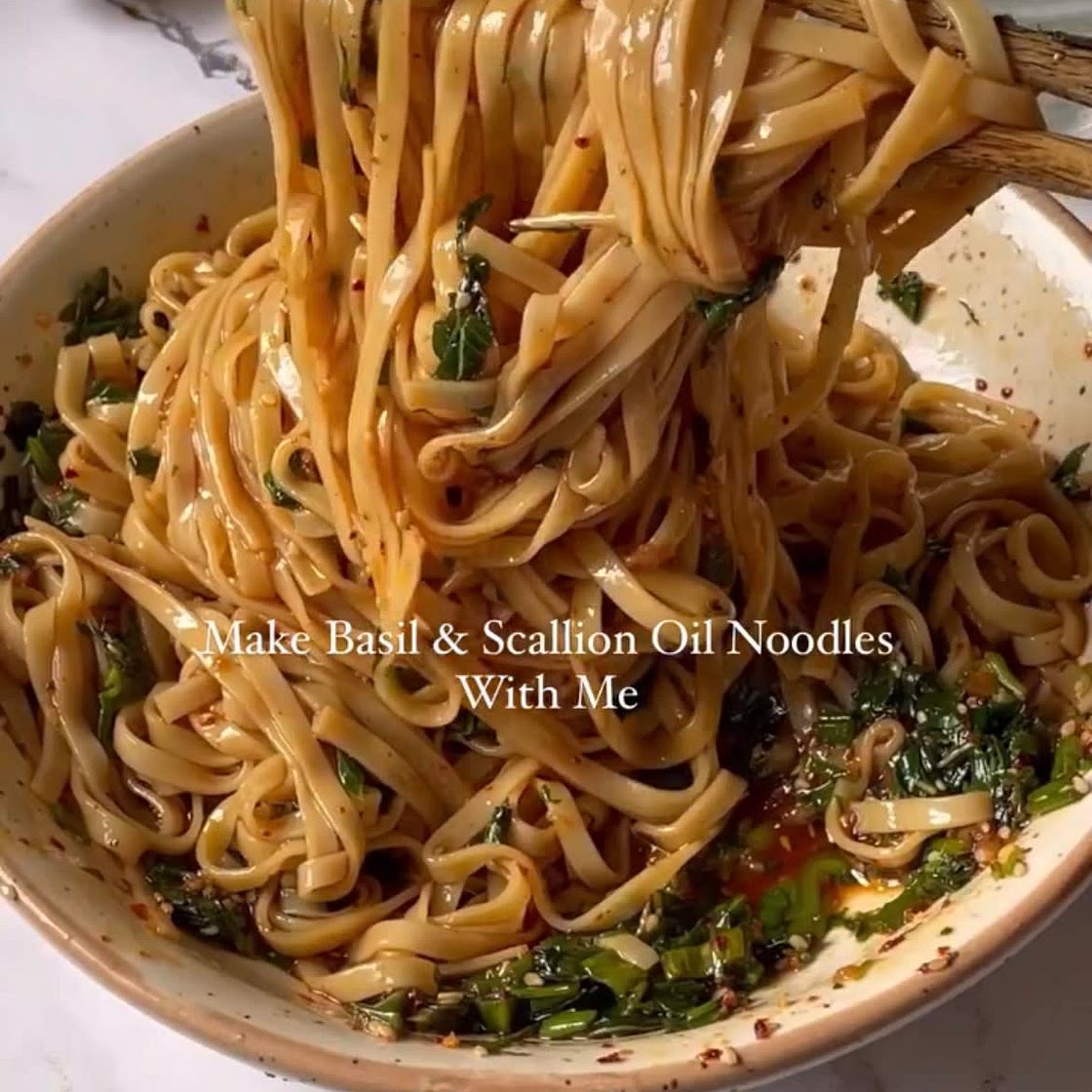 Basil & Scallion Oil Noodles 