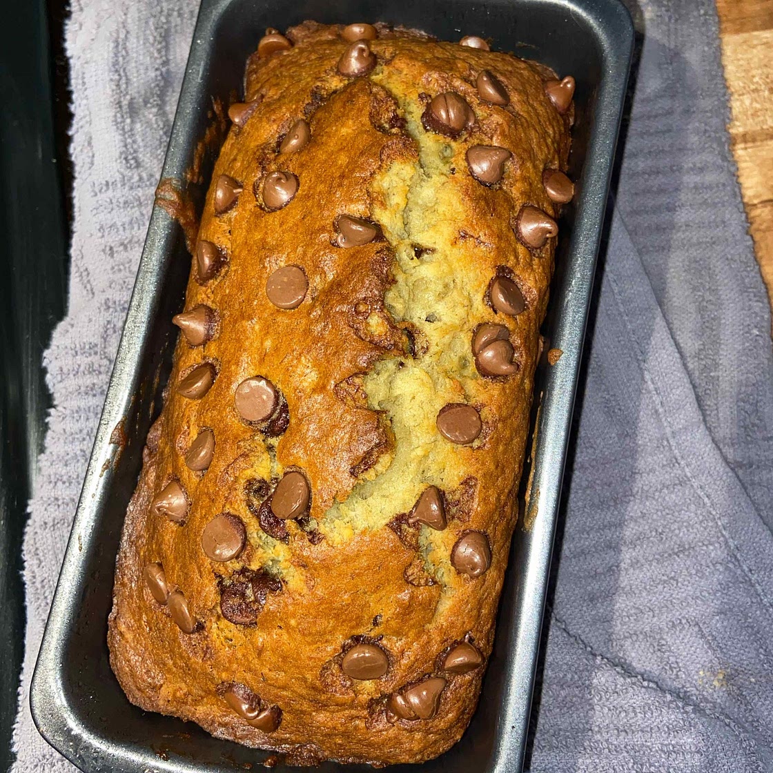 Easy Chocolate Chip Banana Bread