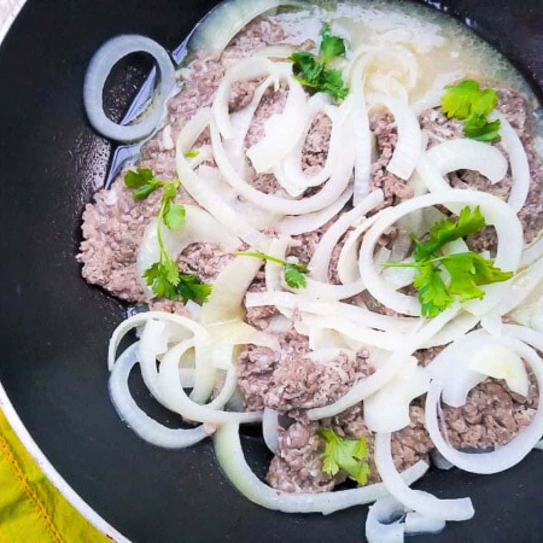 Bistec Encebollado (Cube Steak and Onions)