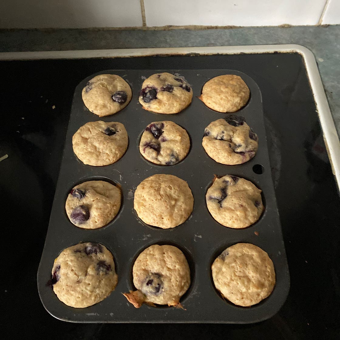 Toddler Lemon Blueberry Mini Muffins (healthy!) - Baby Foode