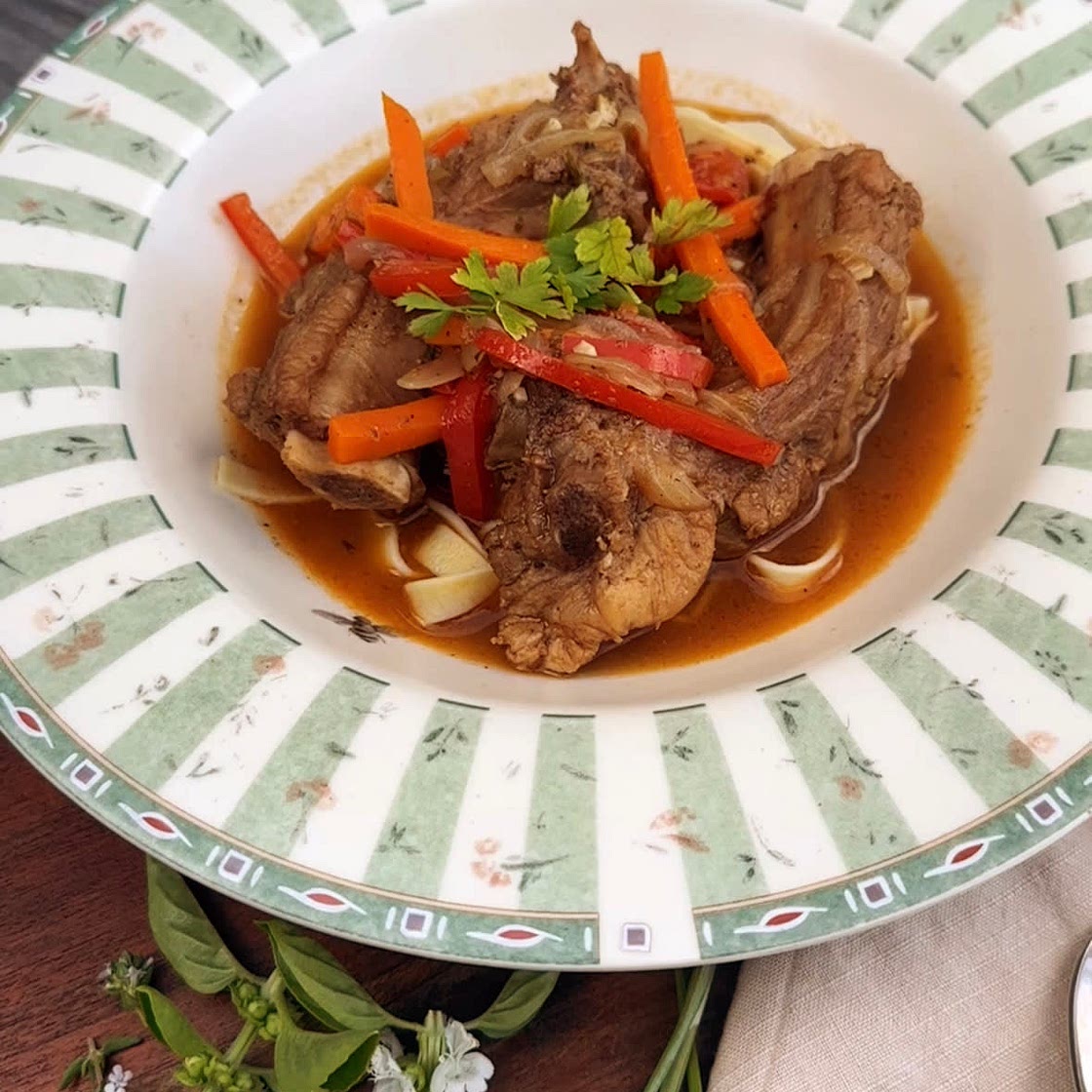 Lagman with Ribs 
