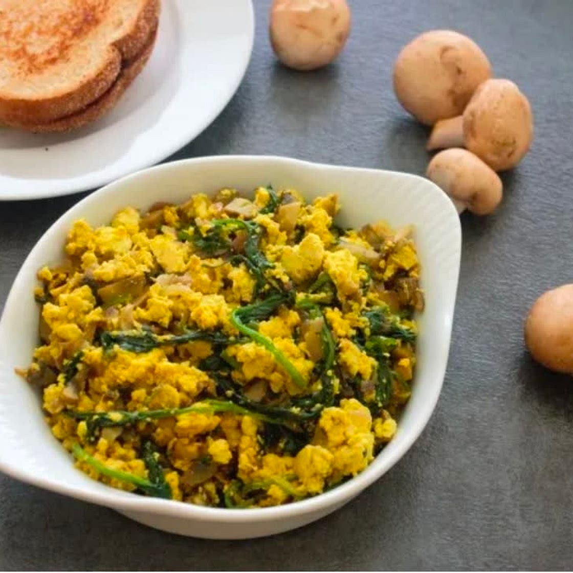 Tofu Scramble With Mushrooms and Spinach