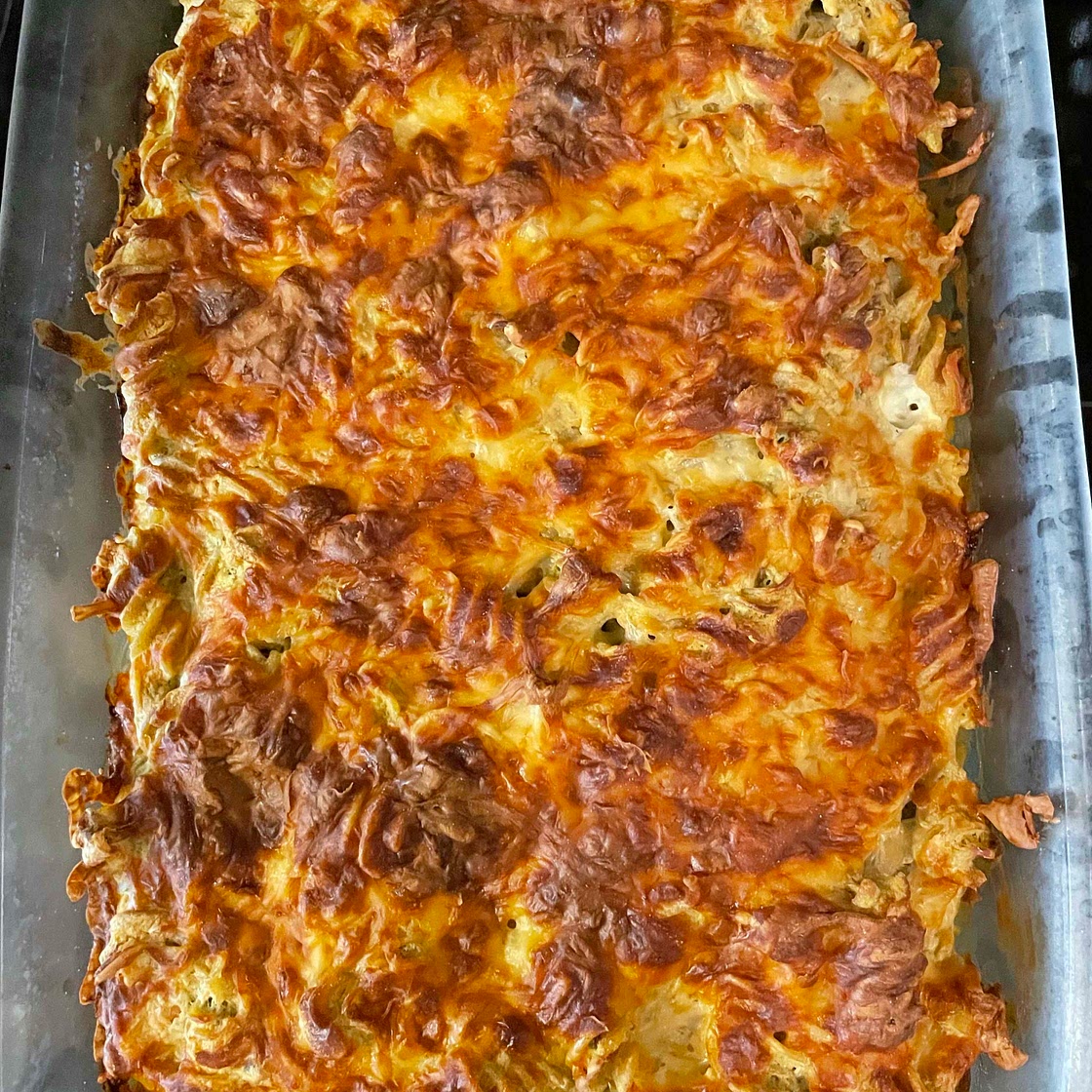 Pesto salmon casserole