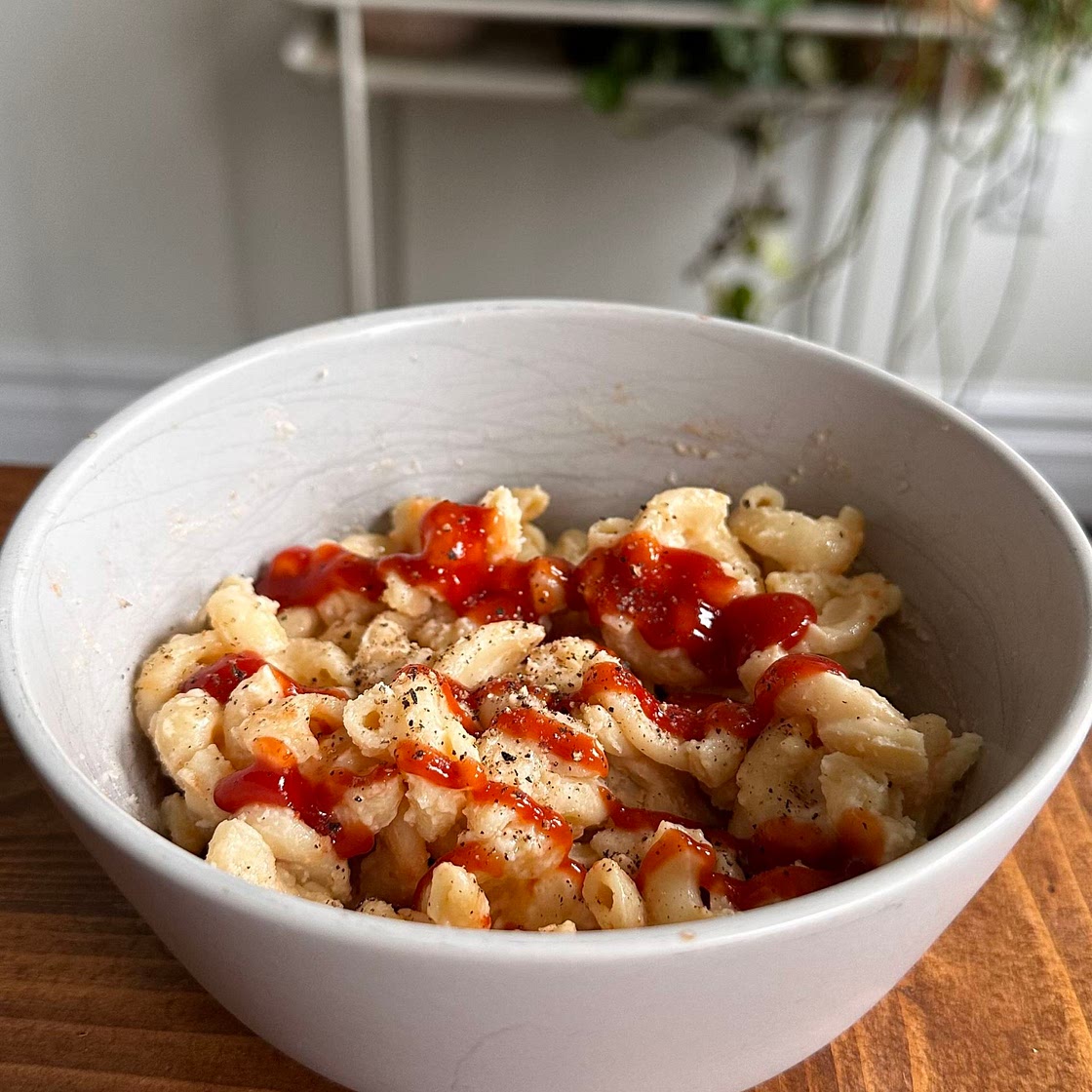 White cheddar mac n cheese (IP)