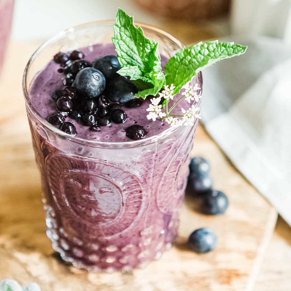 Healthy Blueberry Smoothie