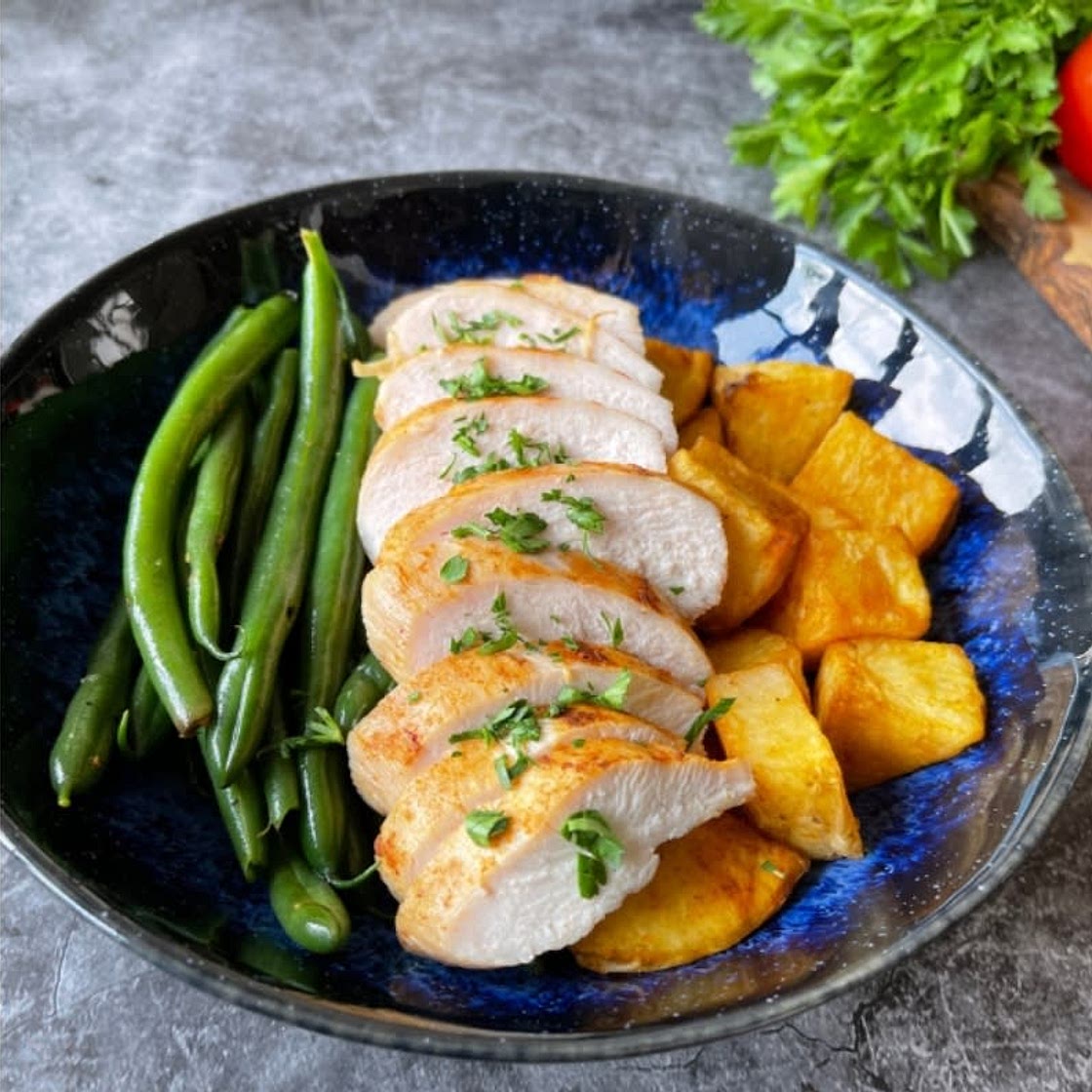 Sheet-Pan Chicken with Potatoes and Green Beans