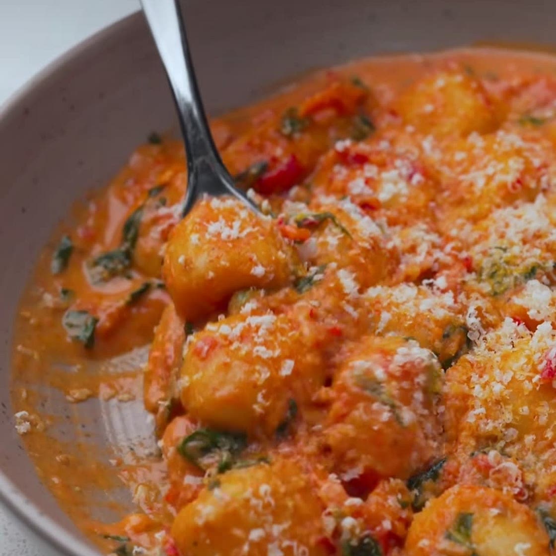 Spicy Garlic & Tomato Gnocchi