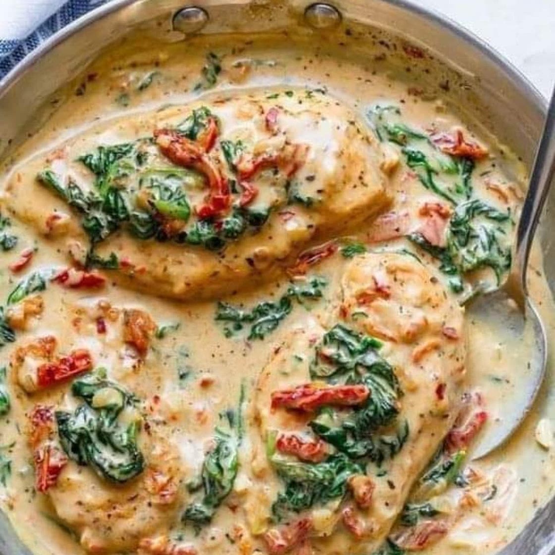 Creamy Chicken Breast in Spinach Parmesan Sauce