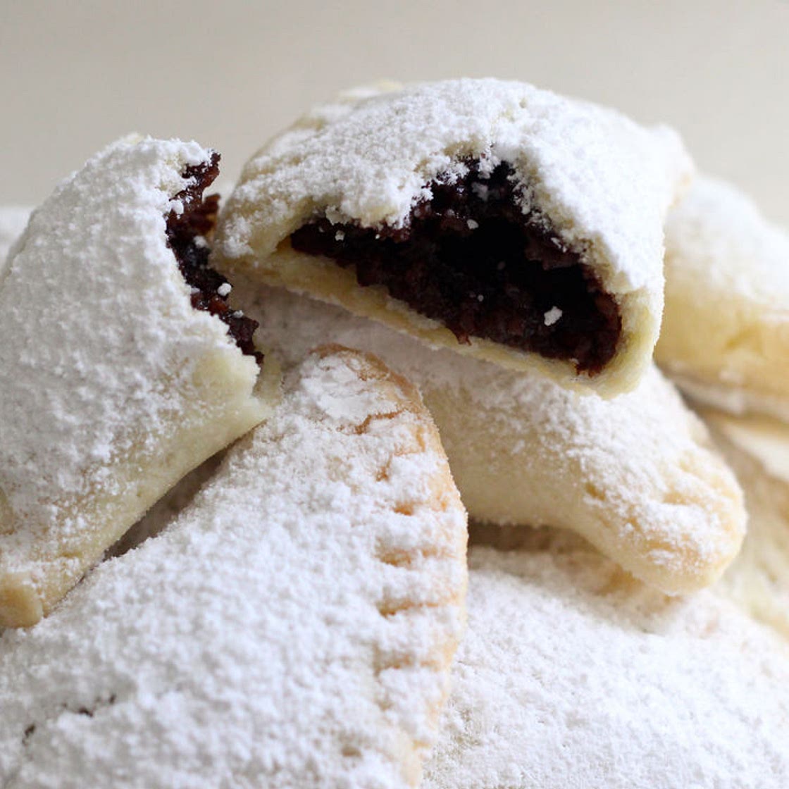 Cassatelle di Agira – Sicilian stuffed pastries